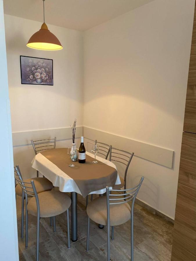 Apartmani Justic Njivice Eksteriør bilde